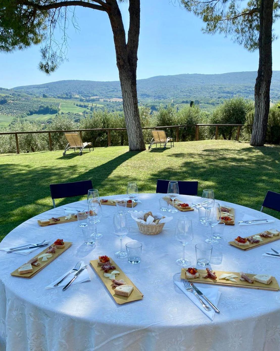 산지미냐노 Fattoria Abbazia Monte Oliveto 빌라 외부 사진
